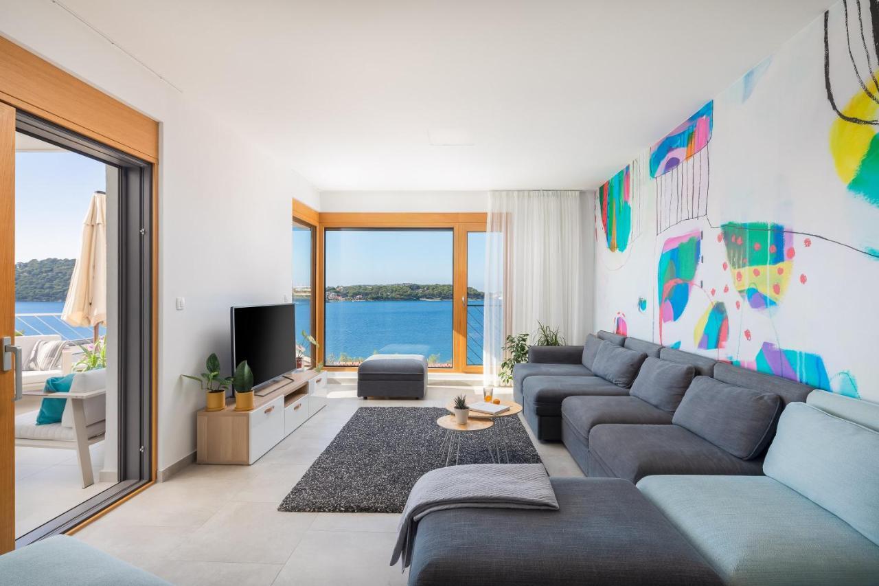 Holiday Home D&D Residence Рогозница Экстерьер фото
